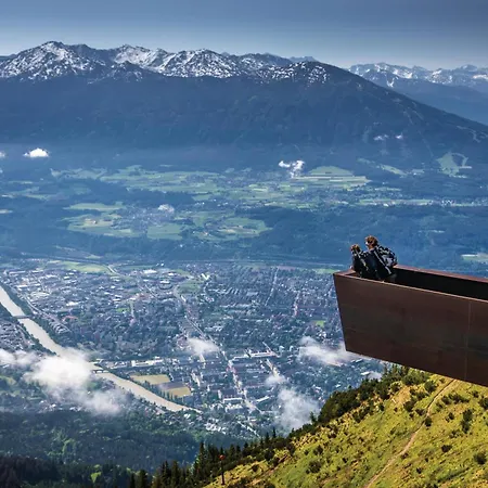 公寓 木屋旅馆 *